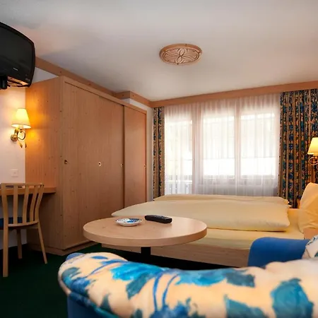 Hotel Ambiente 3*